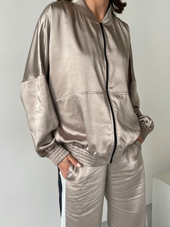 Bomber Satin Ice - Основні контакти 