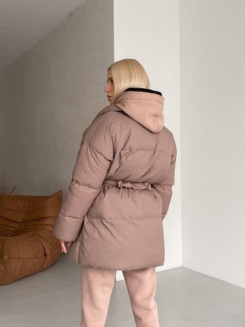 Пуховик с объёмным воротником - Основные контакты 