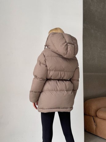 Пуховик с капюшоном - Основные контакты 